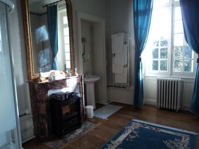Chateau De Montbraye Parigné-lʼÉvêque Eksteriør billede